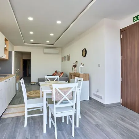 Two Bedroom Apartment In Xemxija, St. Paul'S Bay Exterior photo