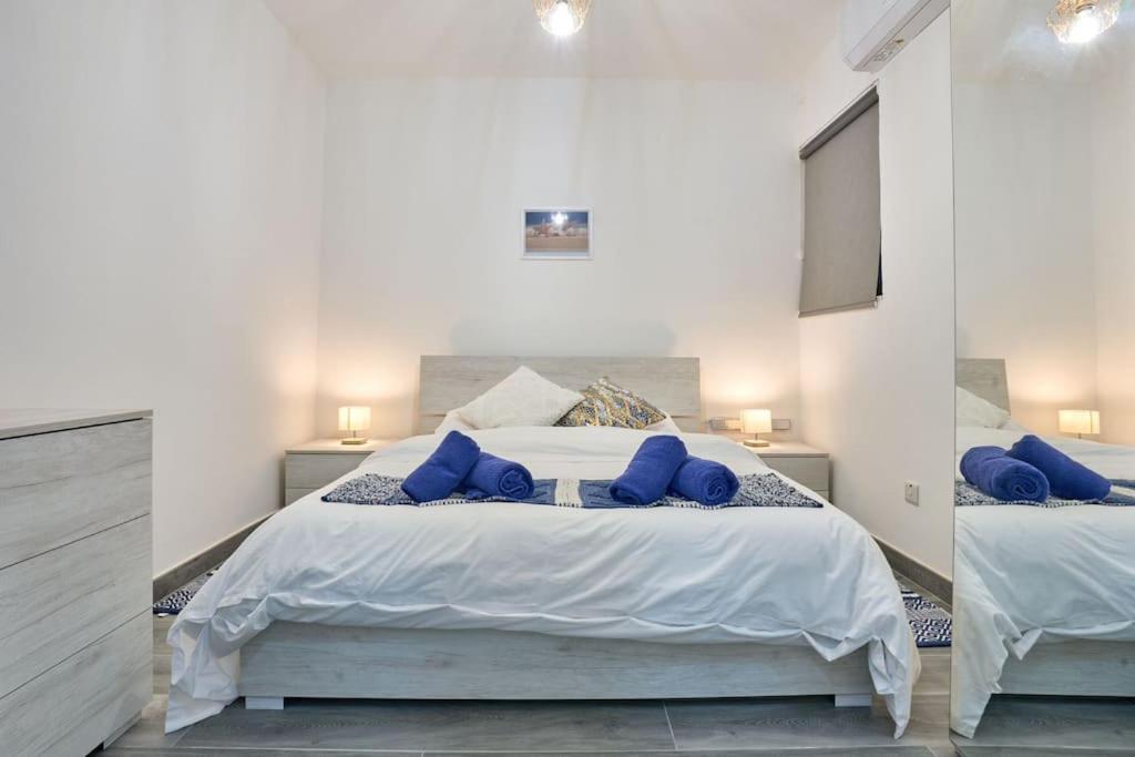 Apartment Two Bedroom In Xemxija, *