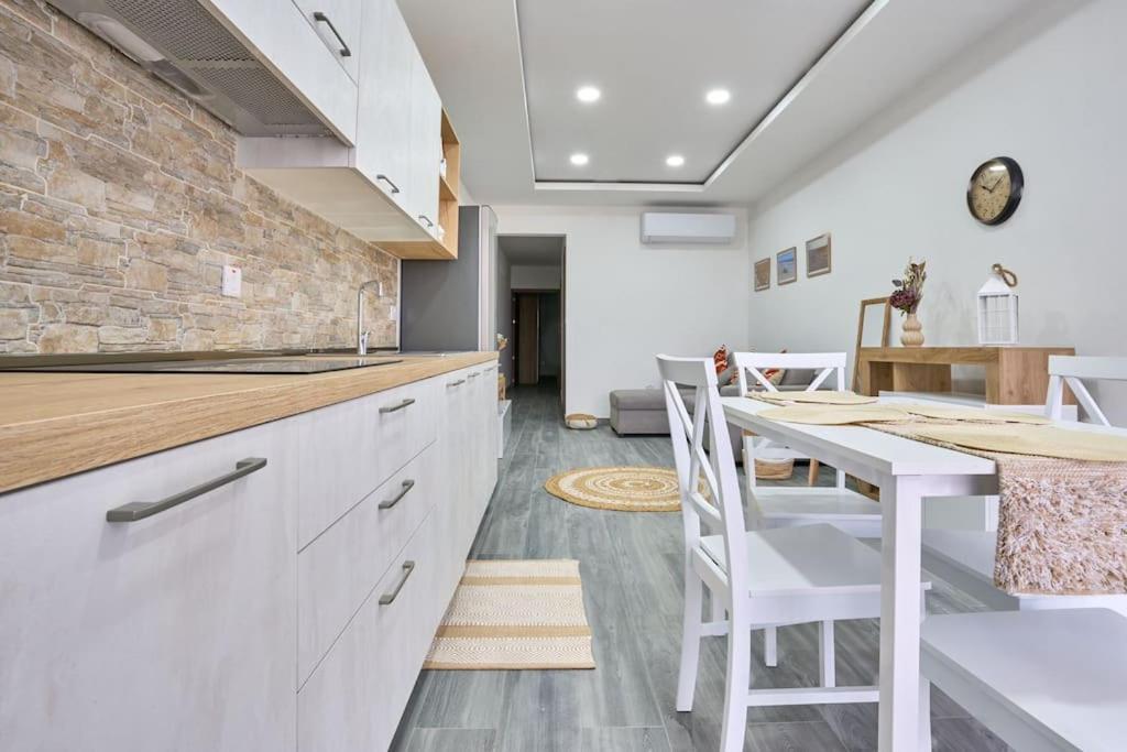 Two Bedroom In Xemxija, St. Paul's Bay
