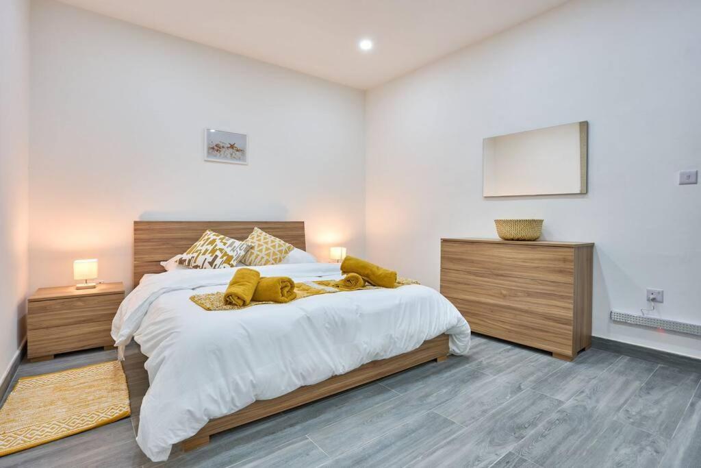 Two Bedroom In Xemxija, St. Paul's Bay