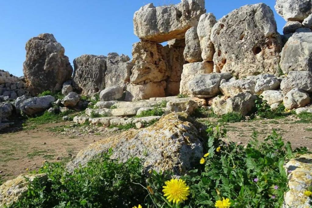 Two Bedroom In Xemxija, Apartment *